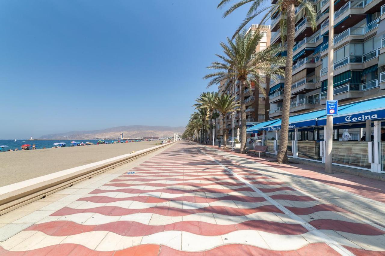California 14 Fitsuite Almería Exterior photo